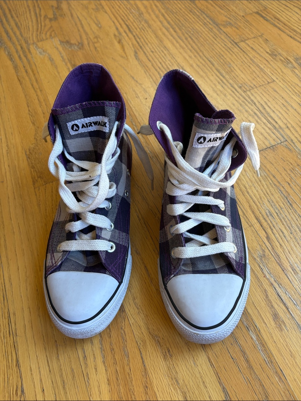 Airwalk Purple Plaid High-Top Sneakers with White Soles Size 8.5